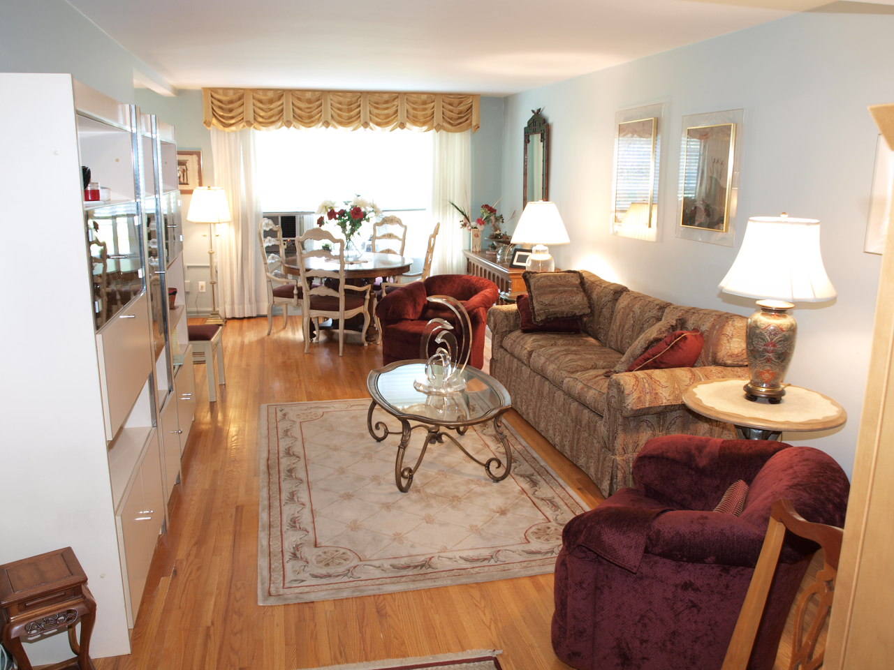 Living room FP.JPG